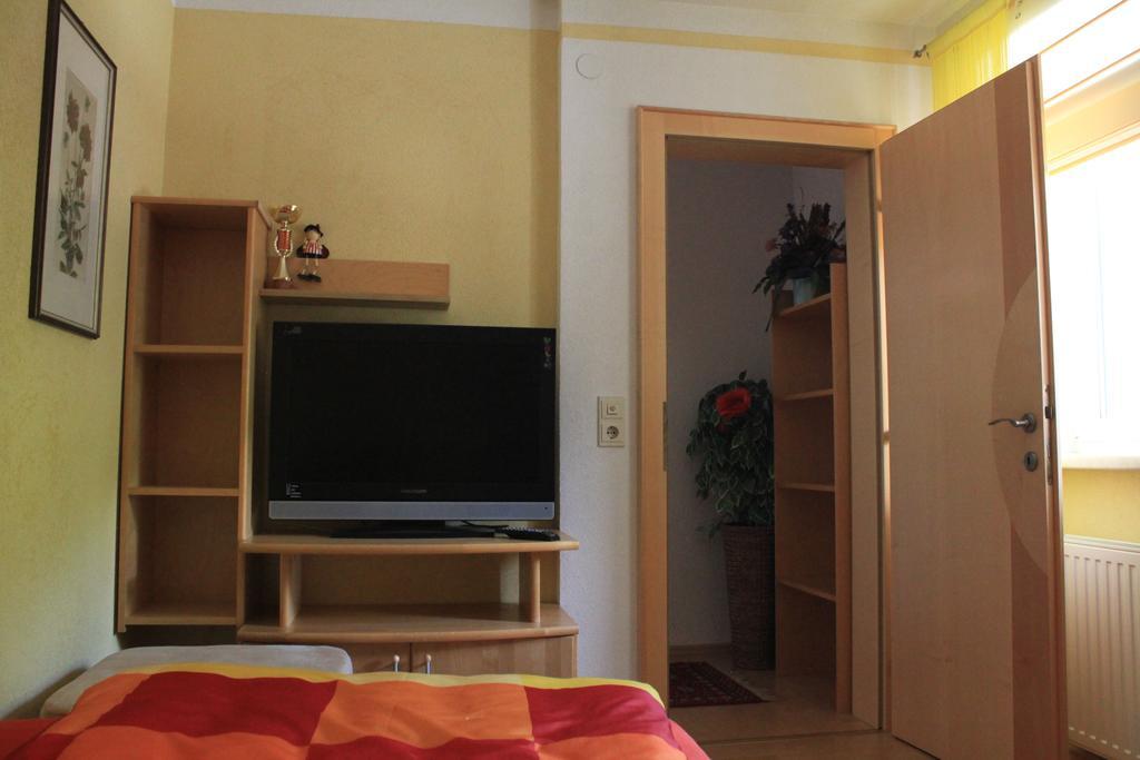 Haus Eberl Apartamento Fusch an der Glocknerstraße Exterior foto