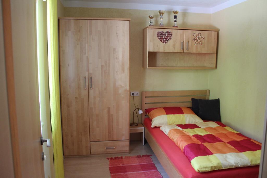 Haus Eberl Apartamento Fusch an der Glocknerstraße Exterior foto